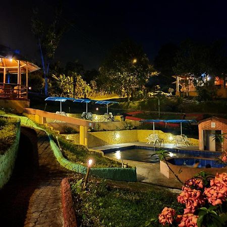 Hosteria Kasadasa Santo Domingo de los Colorados Ngoại thất bức ảnh