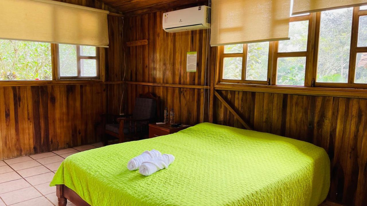 Hosteria Kasadasa Santo Domingo de los Colorados Ngoại thất bức ảnh