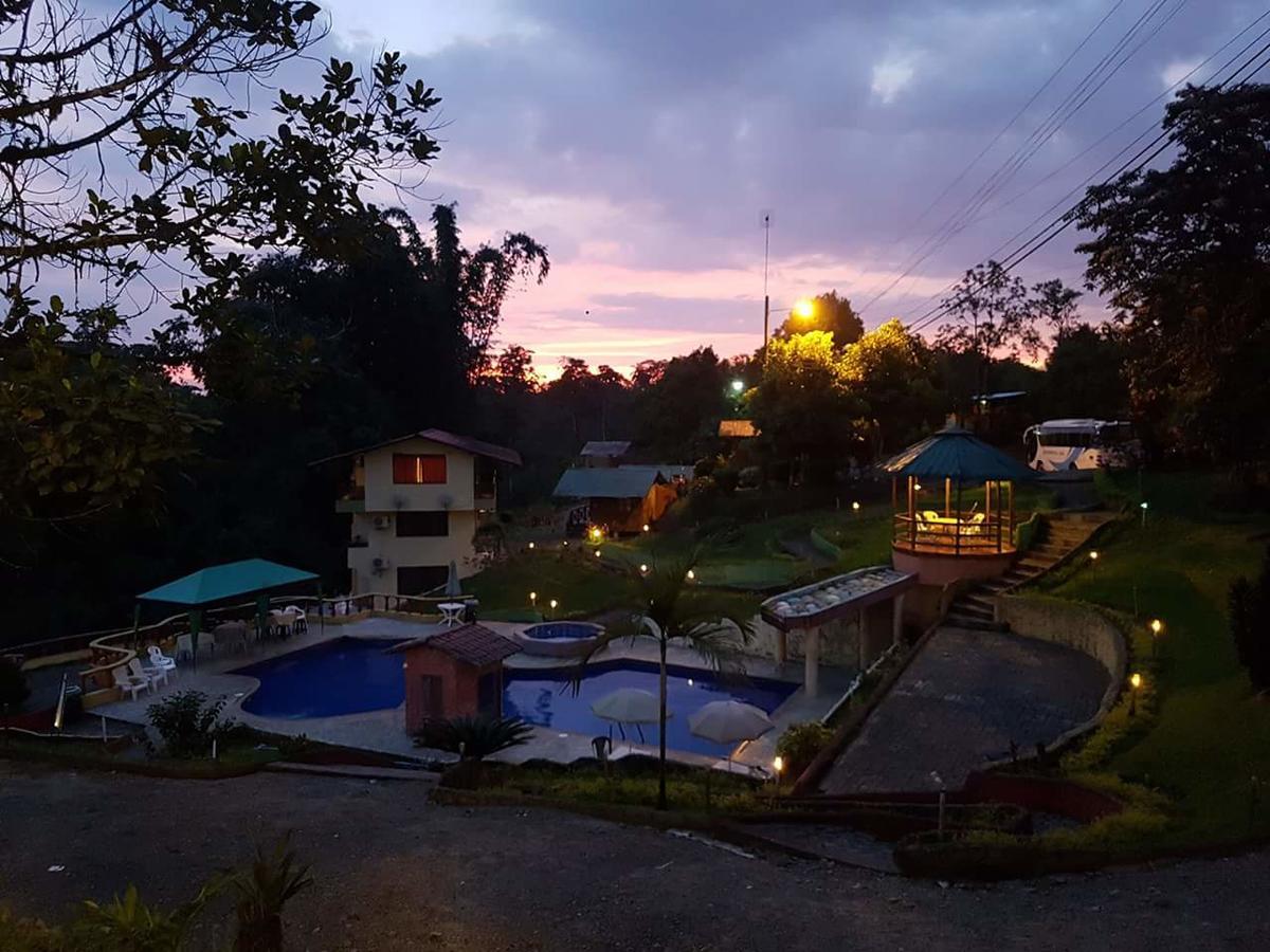 Hosteria Kasadasa Santo Domingo de los Colorados Ngoại thất bức ảnh