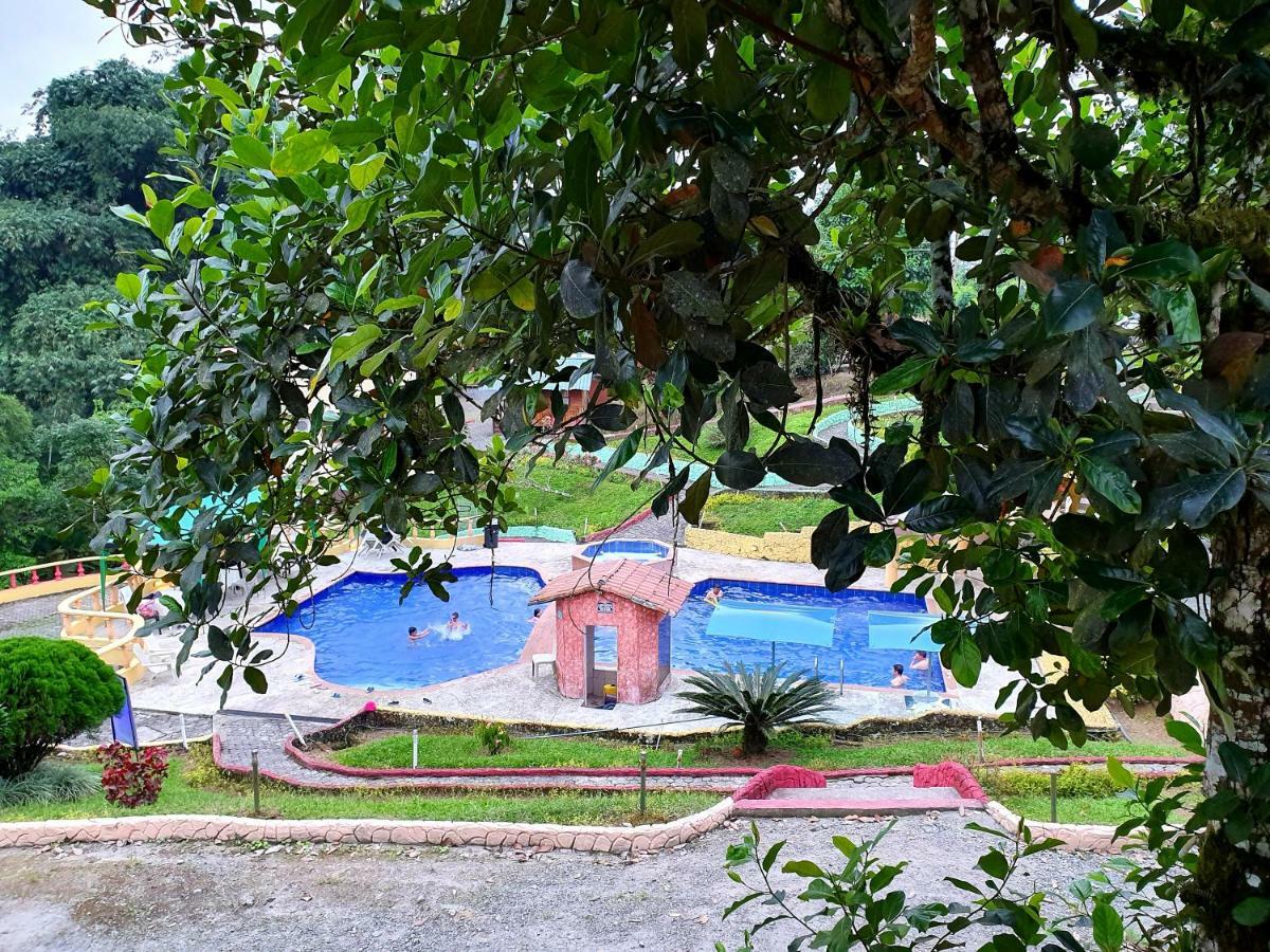 Hosteria Kasadasa Santo Domingo de los Colorados Ngoại thất bức ảnh