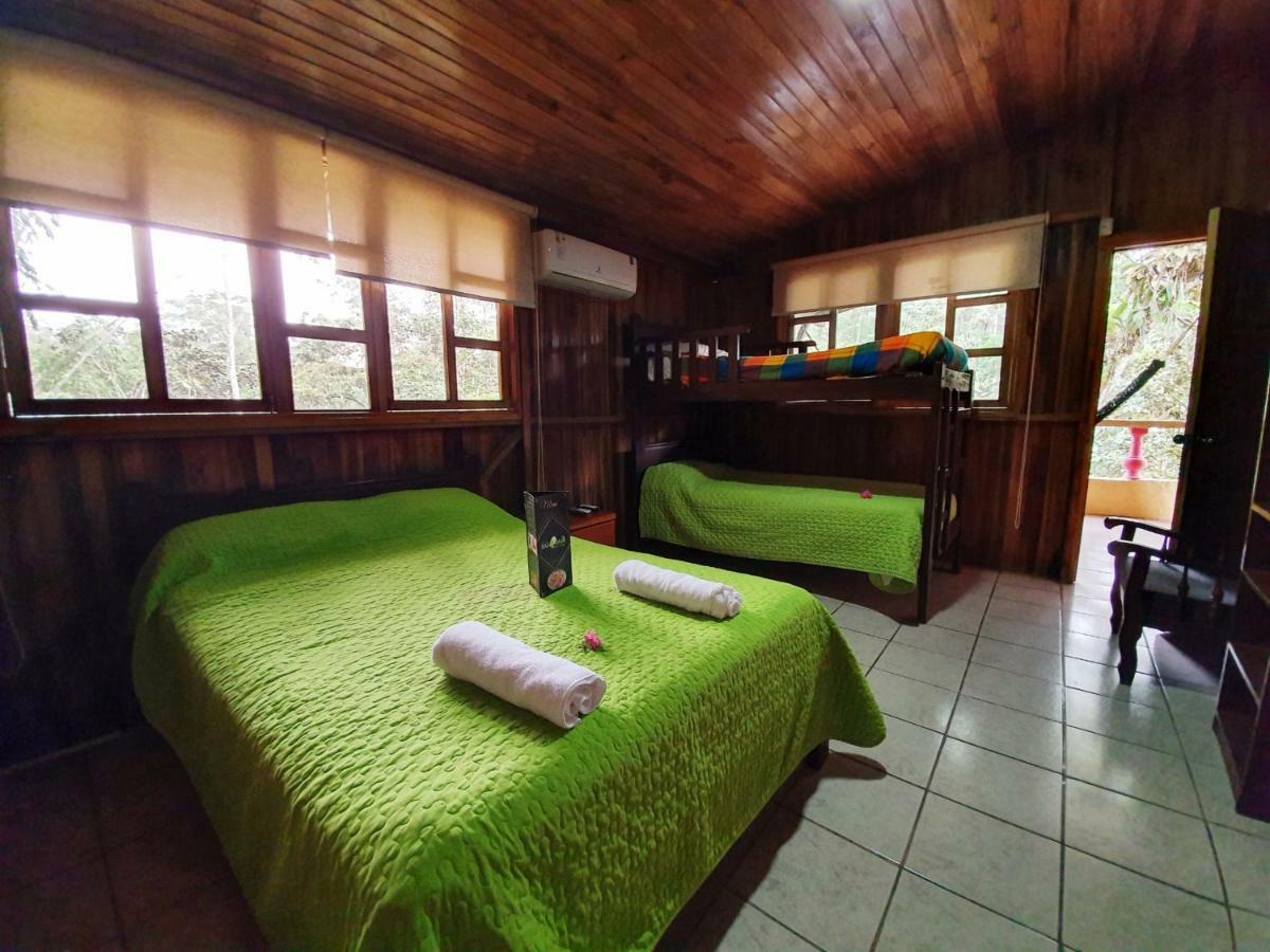 Hosteria Kasadasa Santo Domingo de los Colorados Ngoại thất bức ảnh